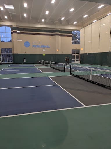 Life Time - Woodstock pickleball courts