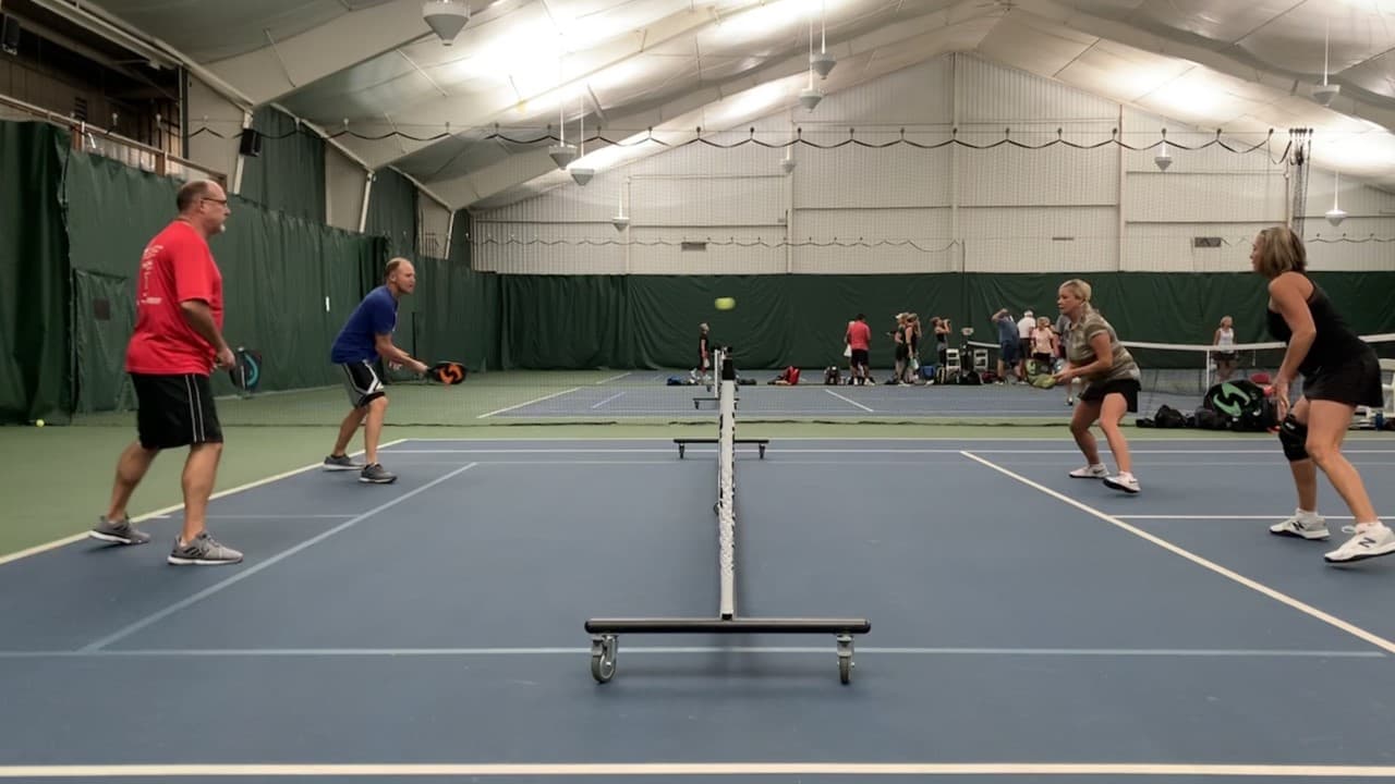 Sky Pickleball Bubble pickleball courts