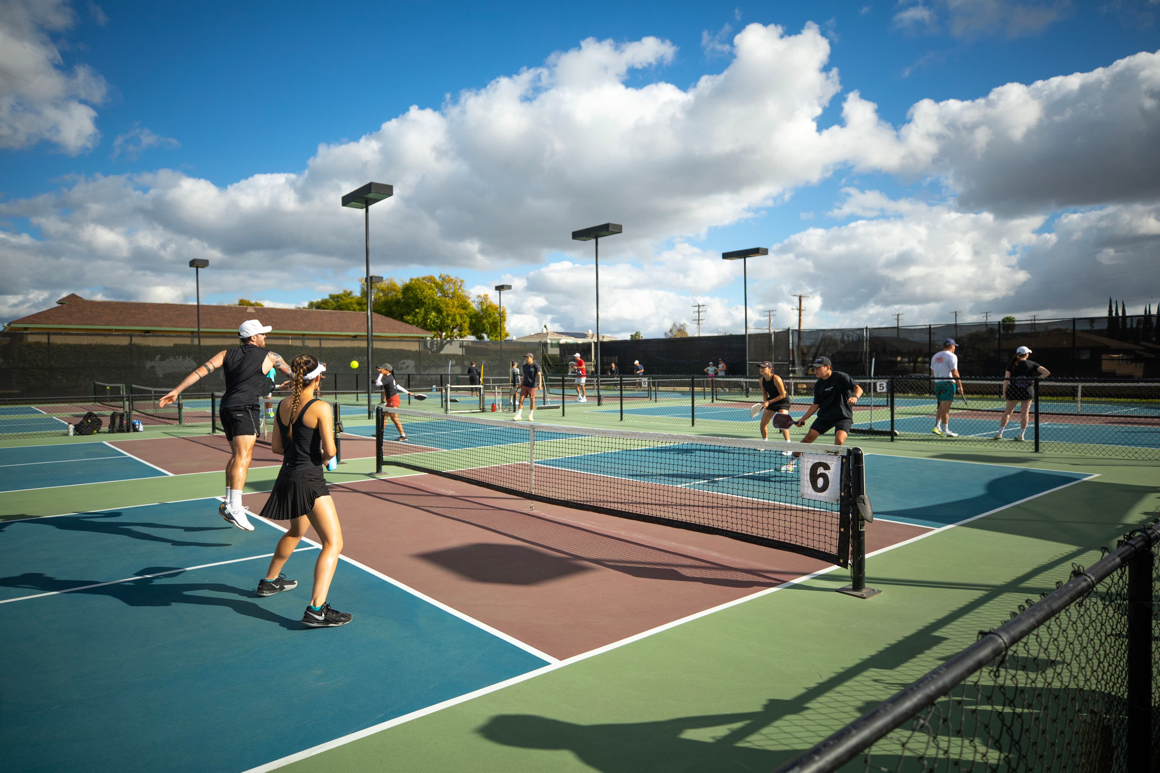 iPickle La Habra pickleball courts