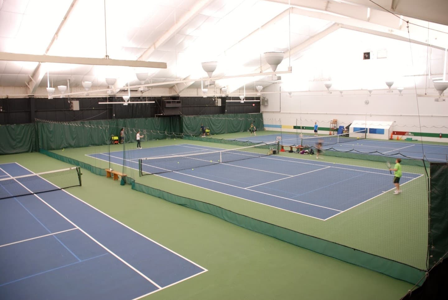Elite Sports Club - Brookfield pickleball courts