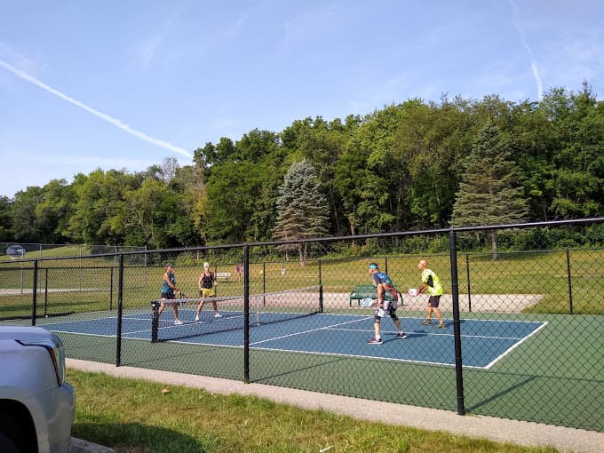 Deerfield Community Park pickleball courts