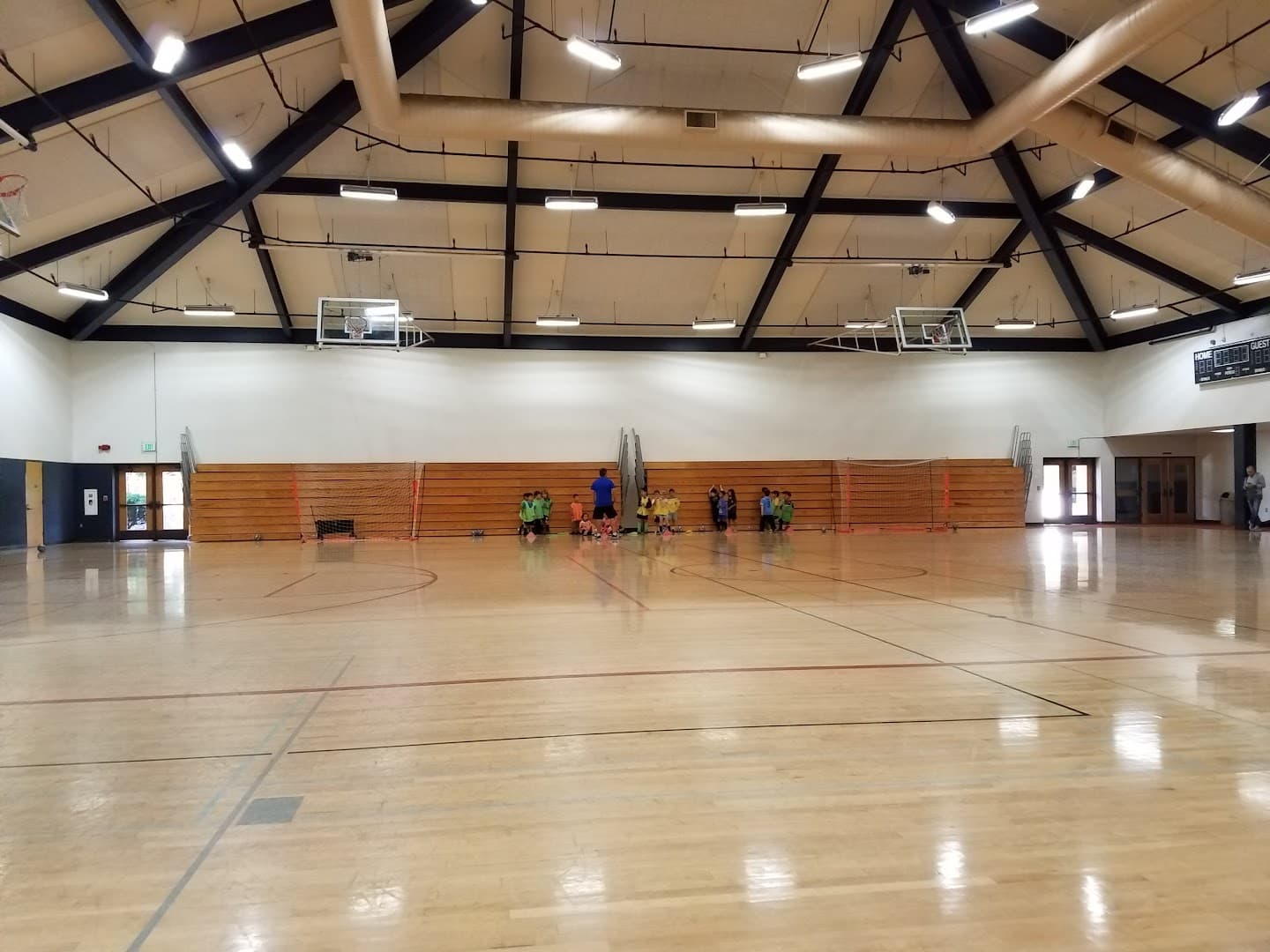 Mountain View Sports Pavilion pickleball courts