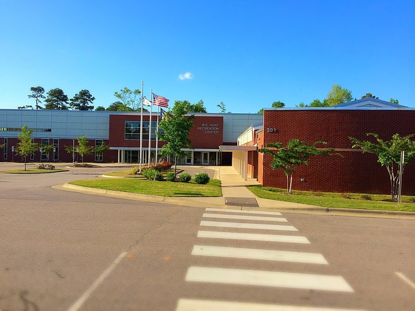 W.E. Hunt Recreation Center pickleball courts