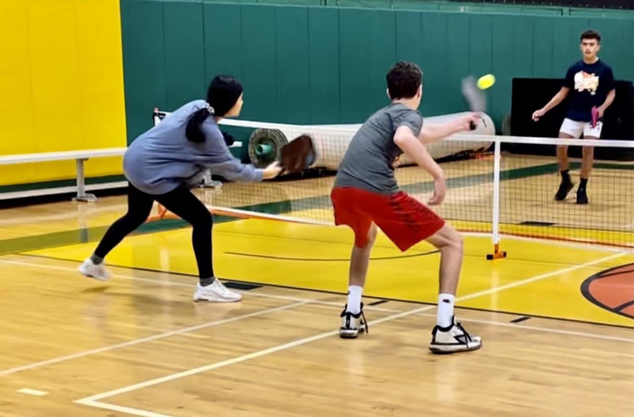 Down Town Sports pickleball courts