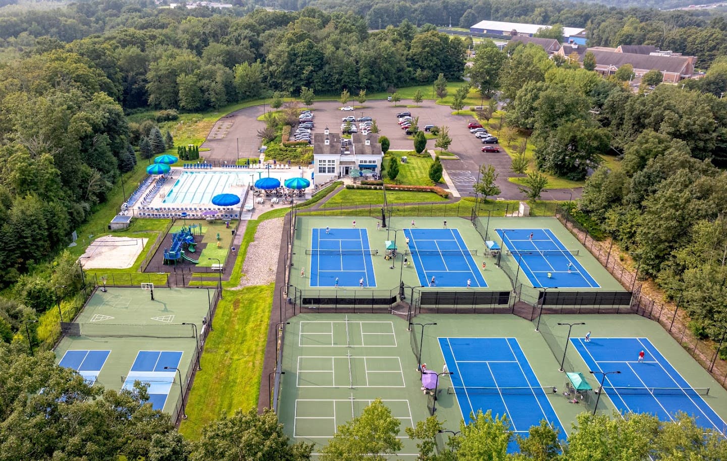 Edgewood Bath and Tennis Club pickleball courts