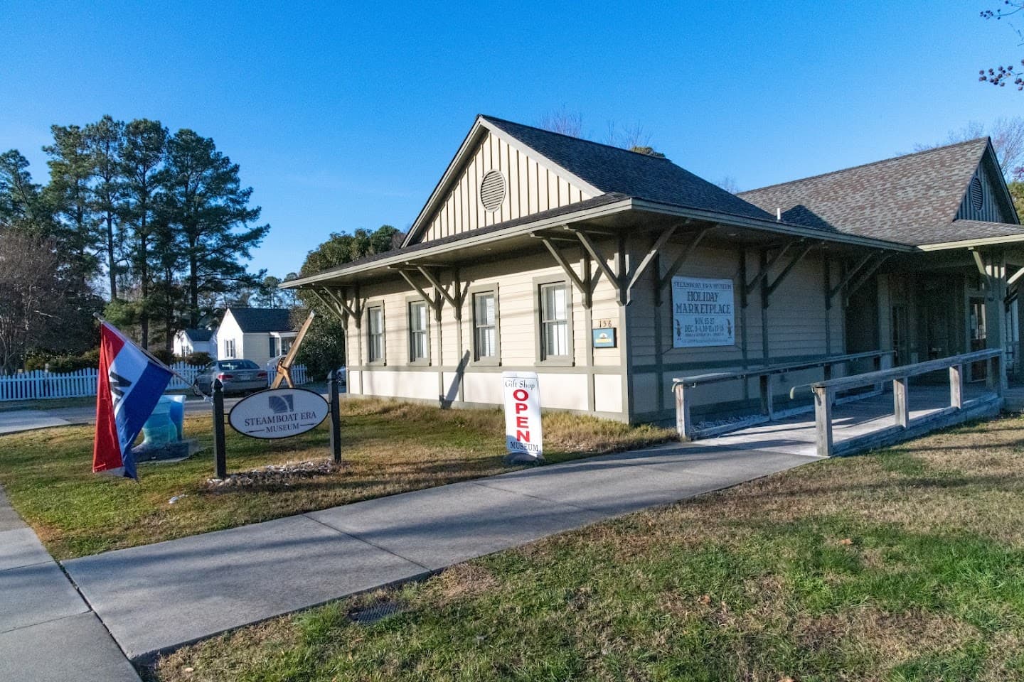 Irvington Commons pickleball courts
