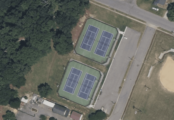 T J Davis Recreation Center pickleball courts