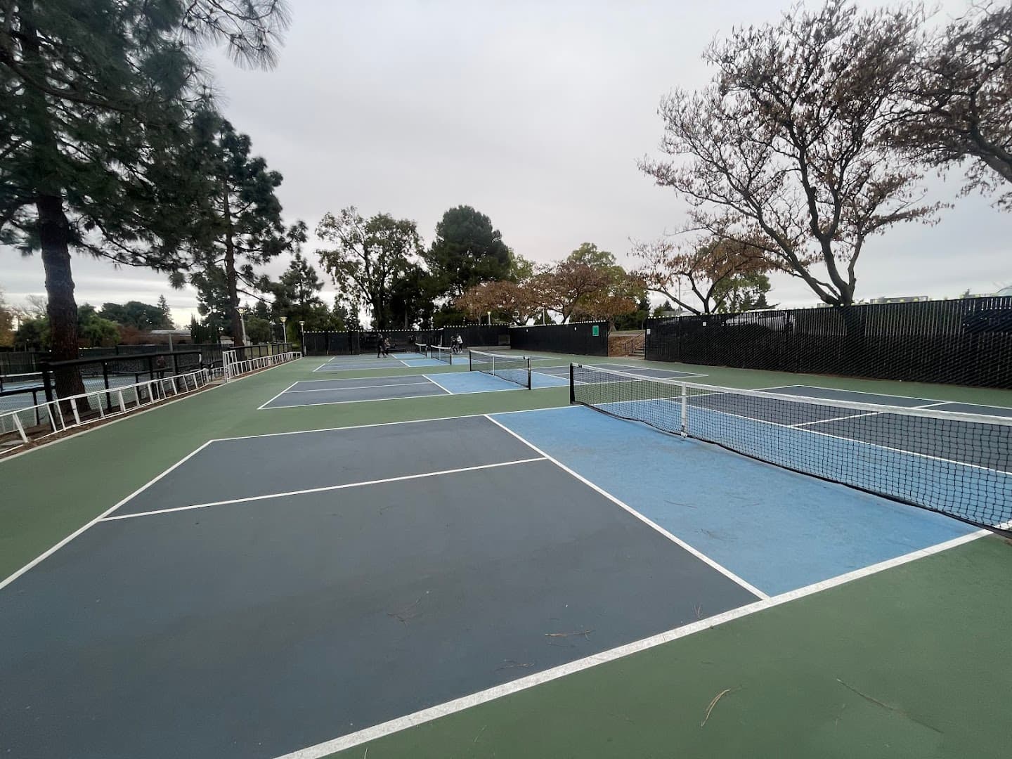 Fremont Central Park Knoll pickleball courts