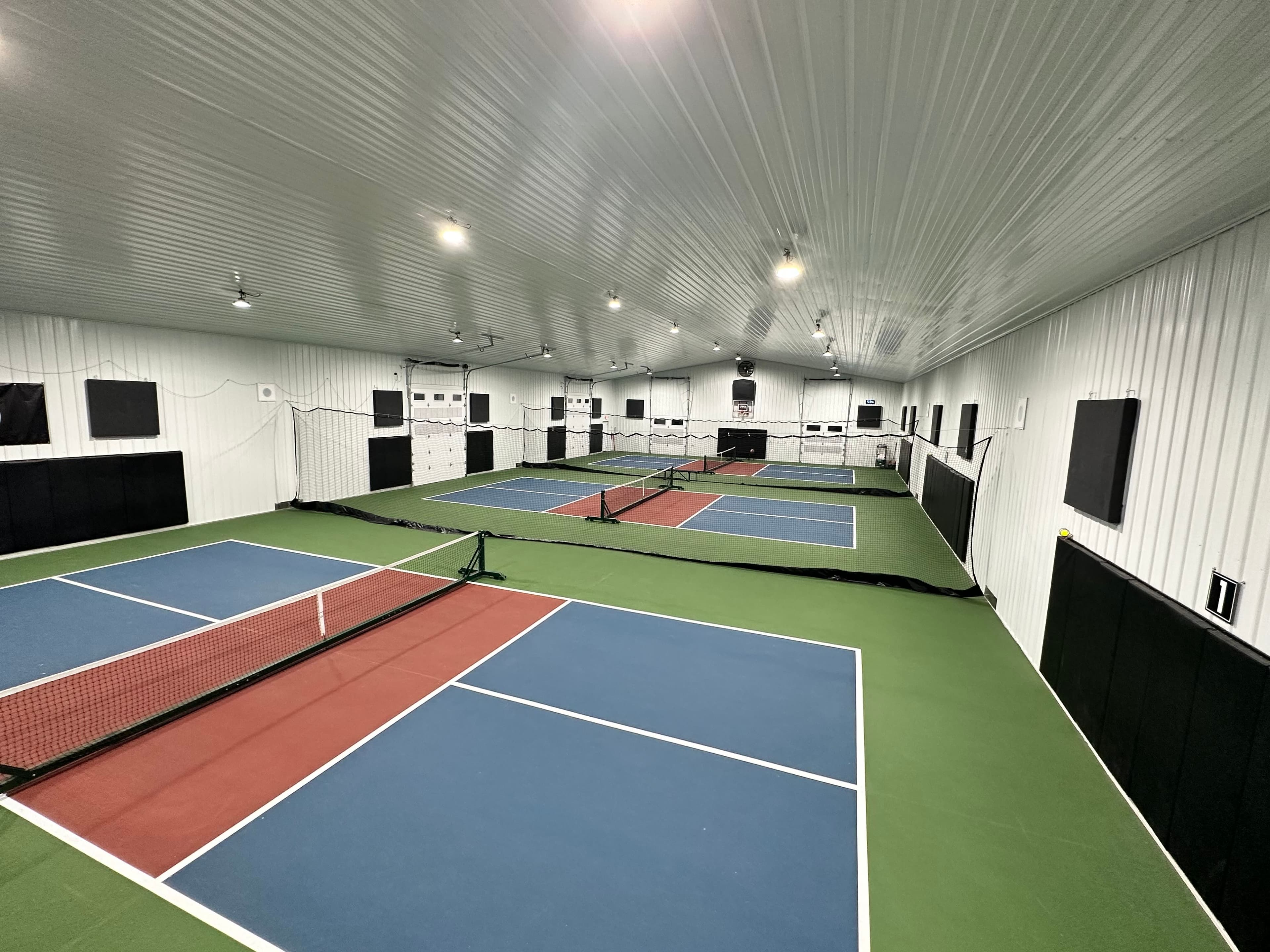 Delaware Paddle Barn pickleball courts