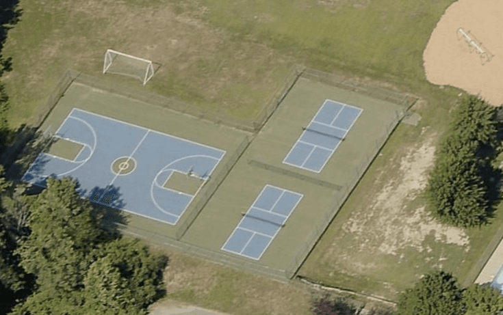 Calumet Playground pickleball courts