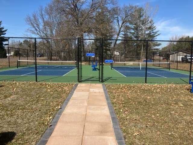 Lake DuBay Lions Club pickleball courts