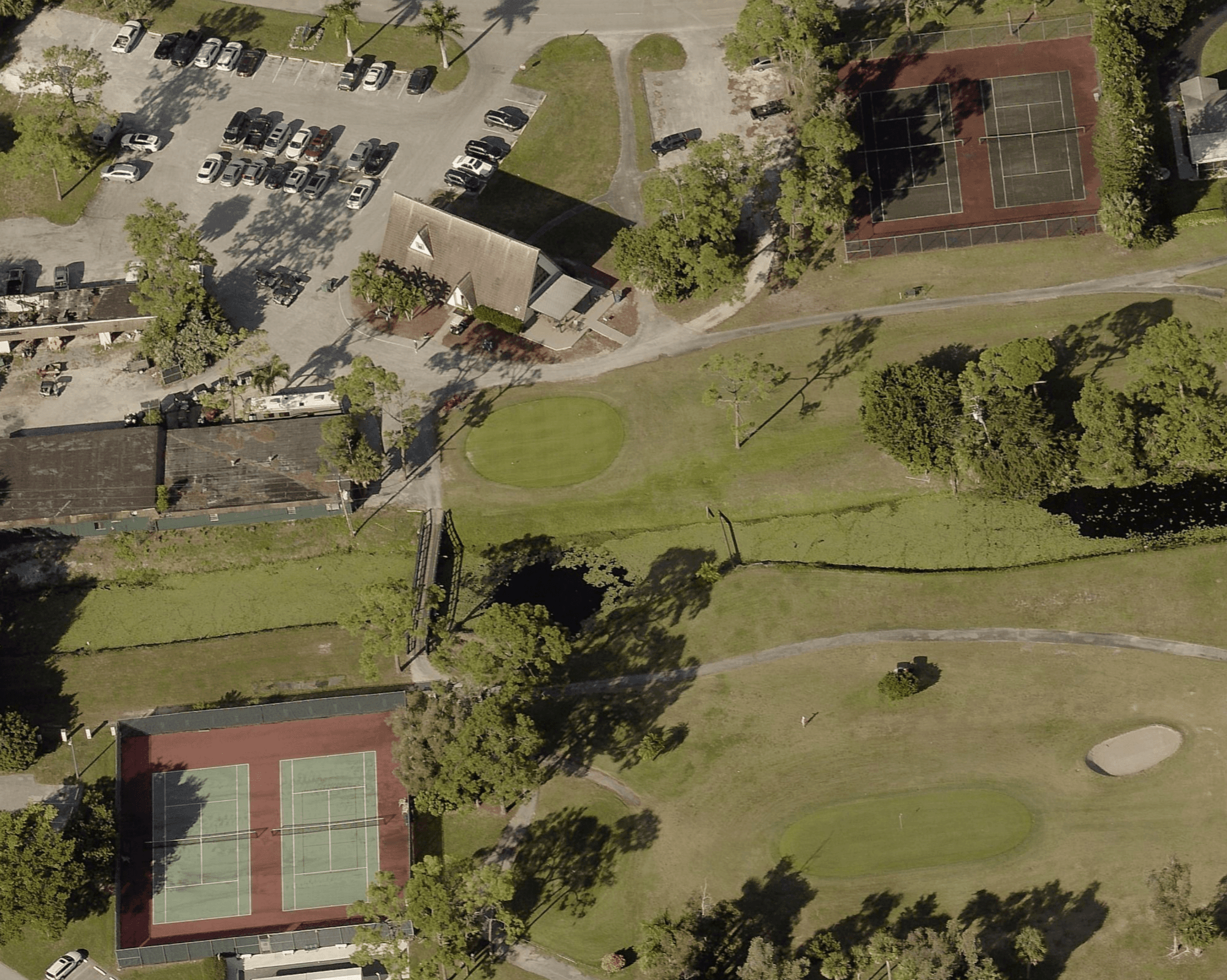 Lucerne Pointe pickleball courts