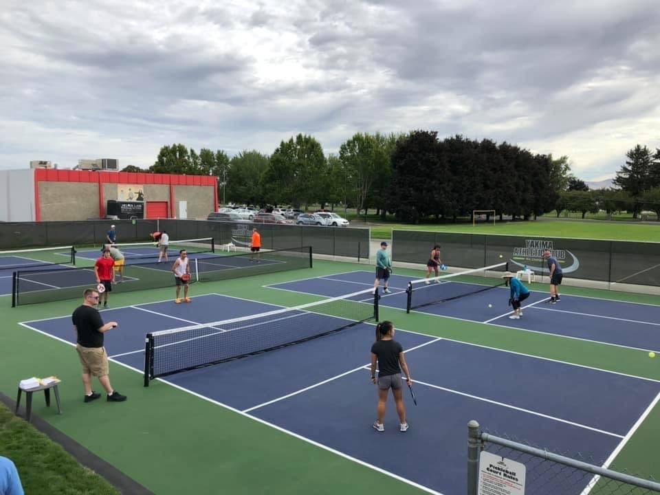 Yakima Athletic Club pickleball courts