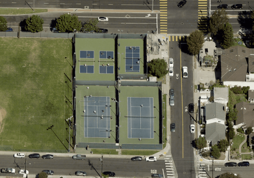 Manhattan Heights Community Center pickleball courts