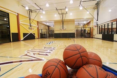 VillaSport Athletic Club and Spa pickleball courts