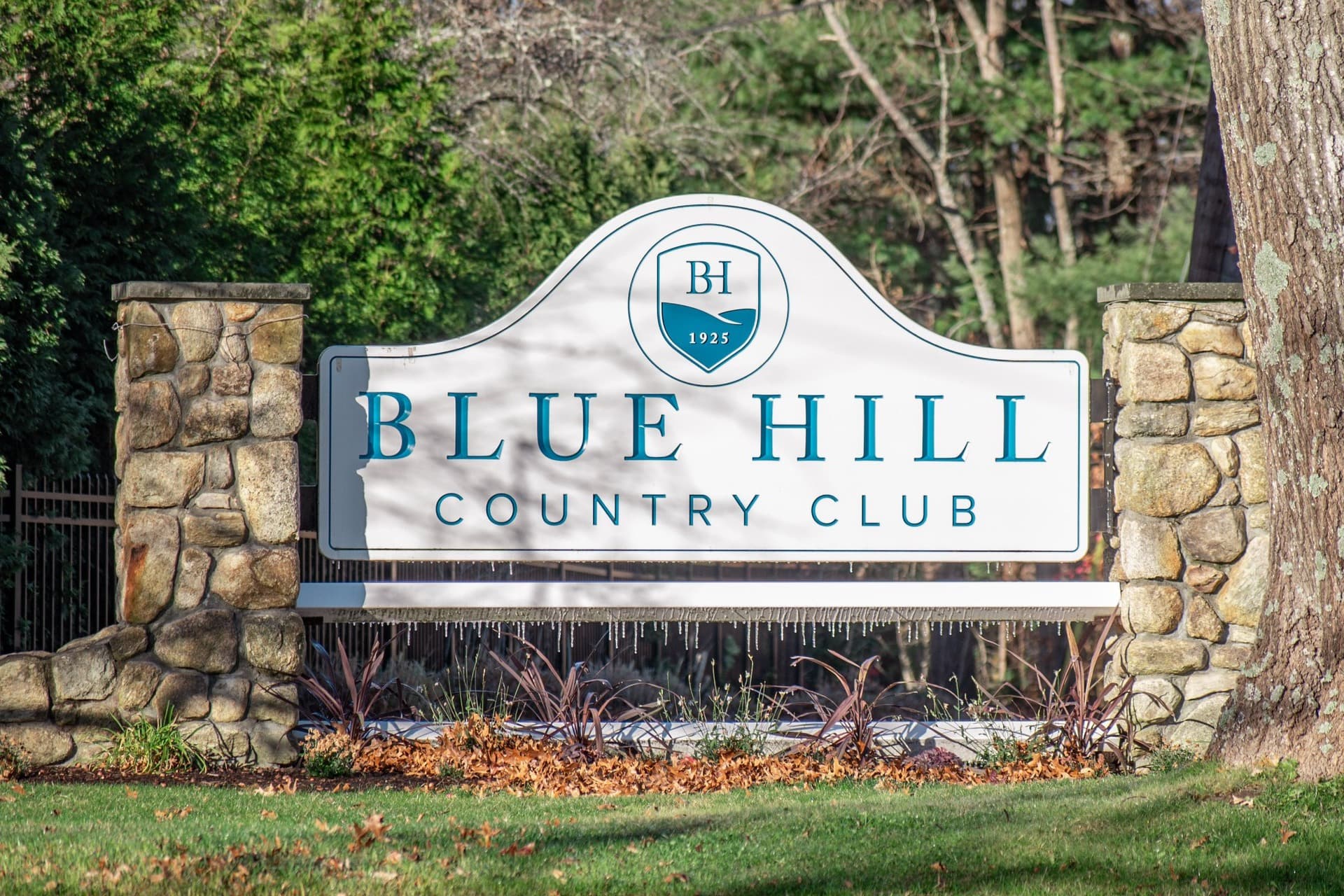 Blue Hill Country Club pickleball courts