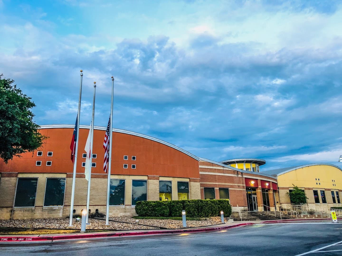 Northwest Family YMCA pickleball courts