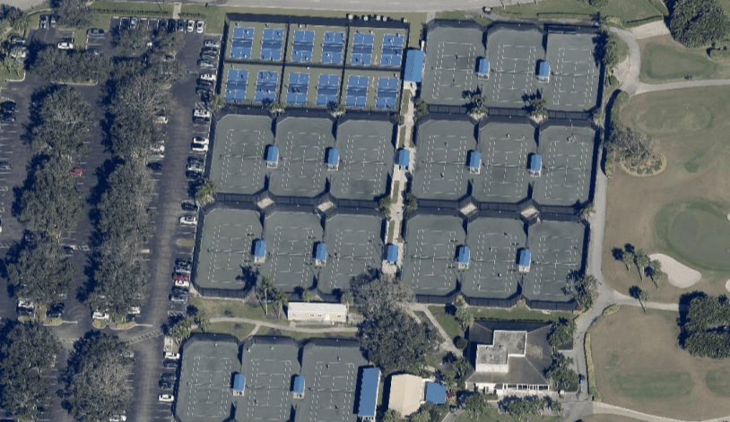 Hunters Run Country Club pickleball courts