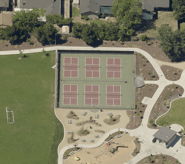 Eastern Oak Park pickleball courts
