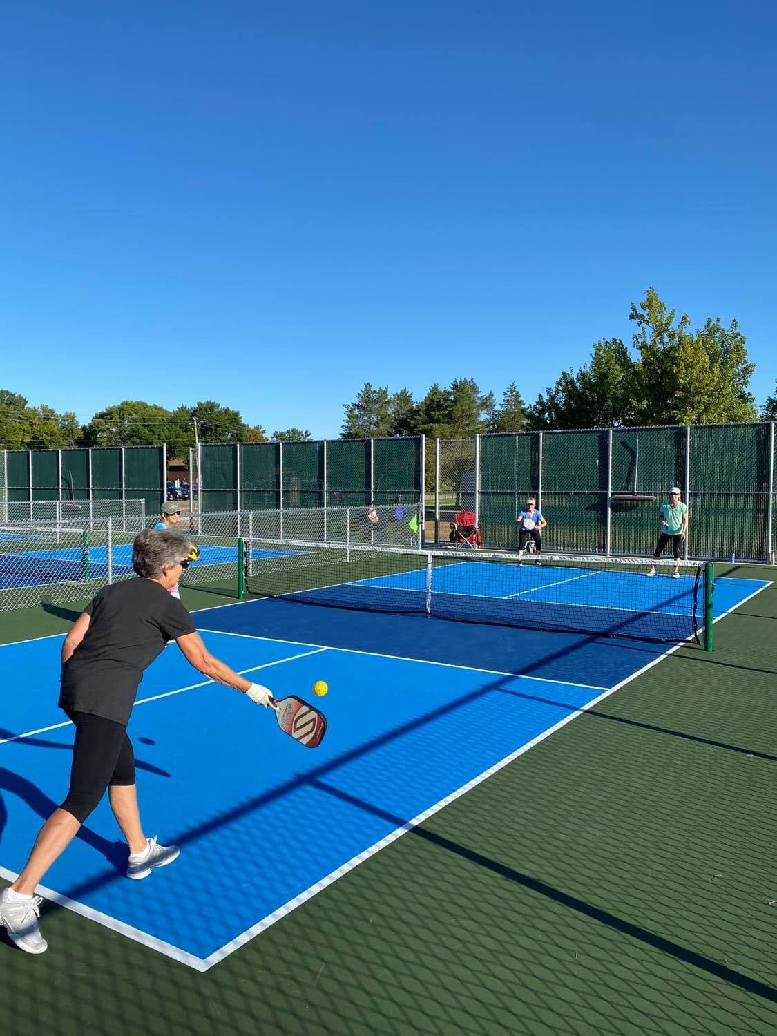 Longfellow Park pickleball courts
