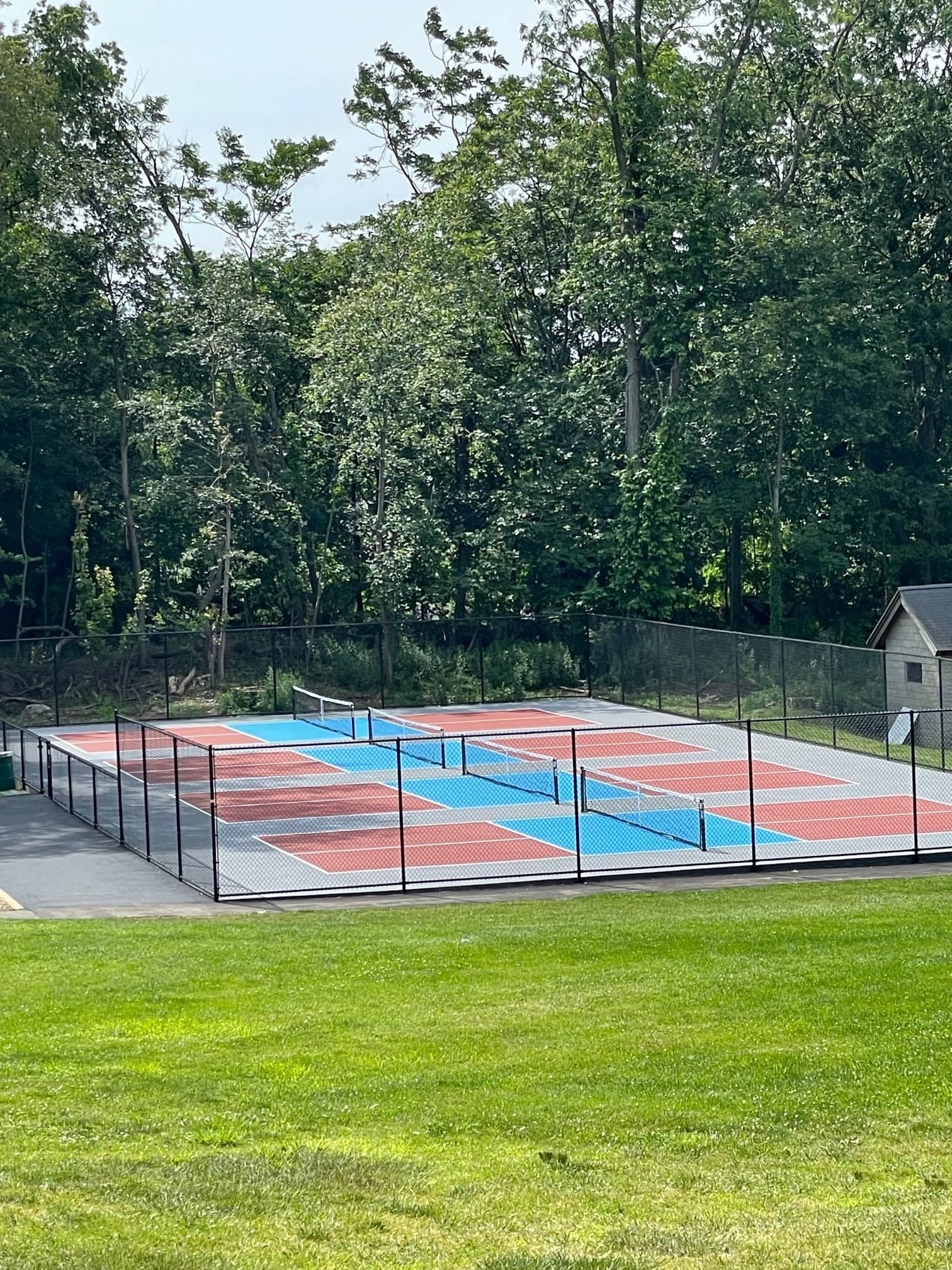 Tunxis Hill Park pickleball courts