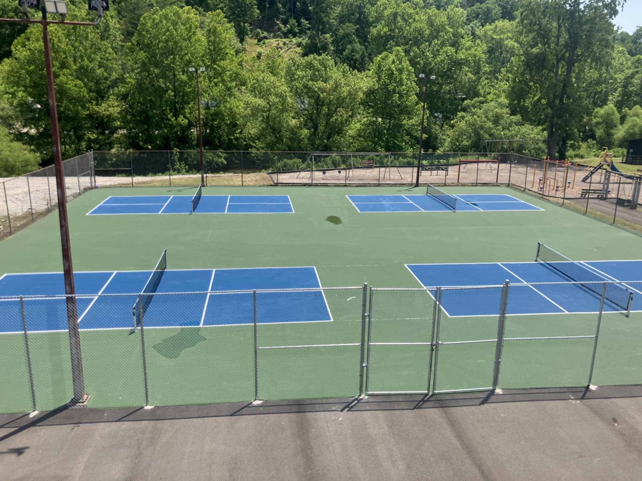 Burnsville Courts pickleball courts