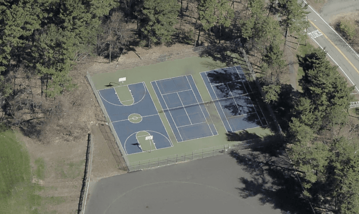 Woburn Street School pickleball courts