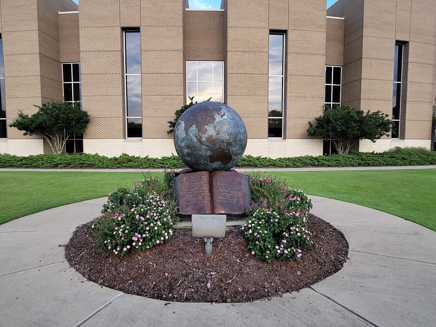 Gardendale First Baptist Church pickleball courts