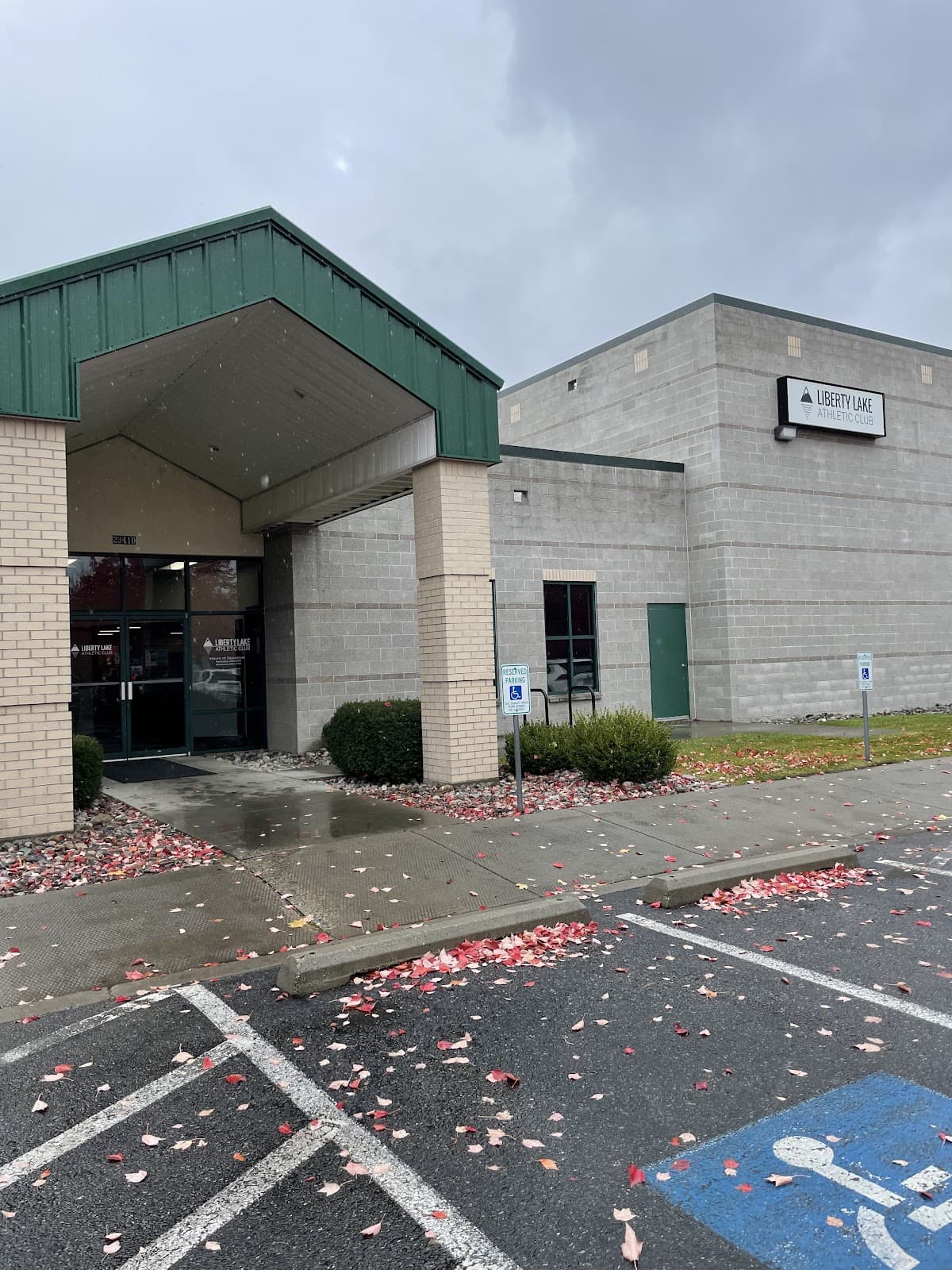 Liberty Lake Athletic Club pickleball courts